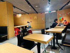 -麦当劳(中山公园龙之梦店)