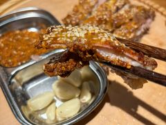 馕坑烤羊排-疆里疆外·和田烤肉·清真