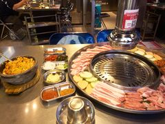 -哈哈碳都·牛肋条无限自助烤肉(台江万达店)