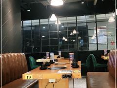 -肥肥虾庄·金牌油焖大虾(杨园滨江时代walk店)