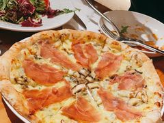 松露酱蘑菇帕尔马火腿披萨-TIAGO HOME KITCHEN(王府中环店)