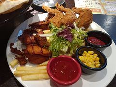 炸鸡拼盘-机器人火炉披萨(爱琴海店)