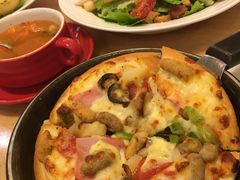 -必胜客(WOW中心城店)