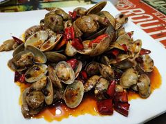 -扒虾小妹儿麻辣海鲜(宏图街店)