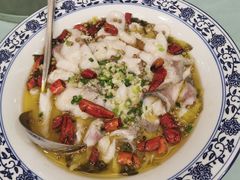 酸菜鱼-东江渔村(皇悦店)
