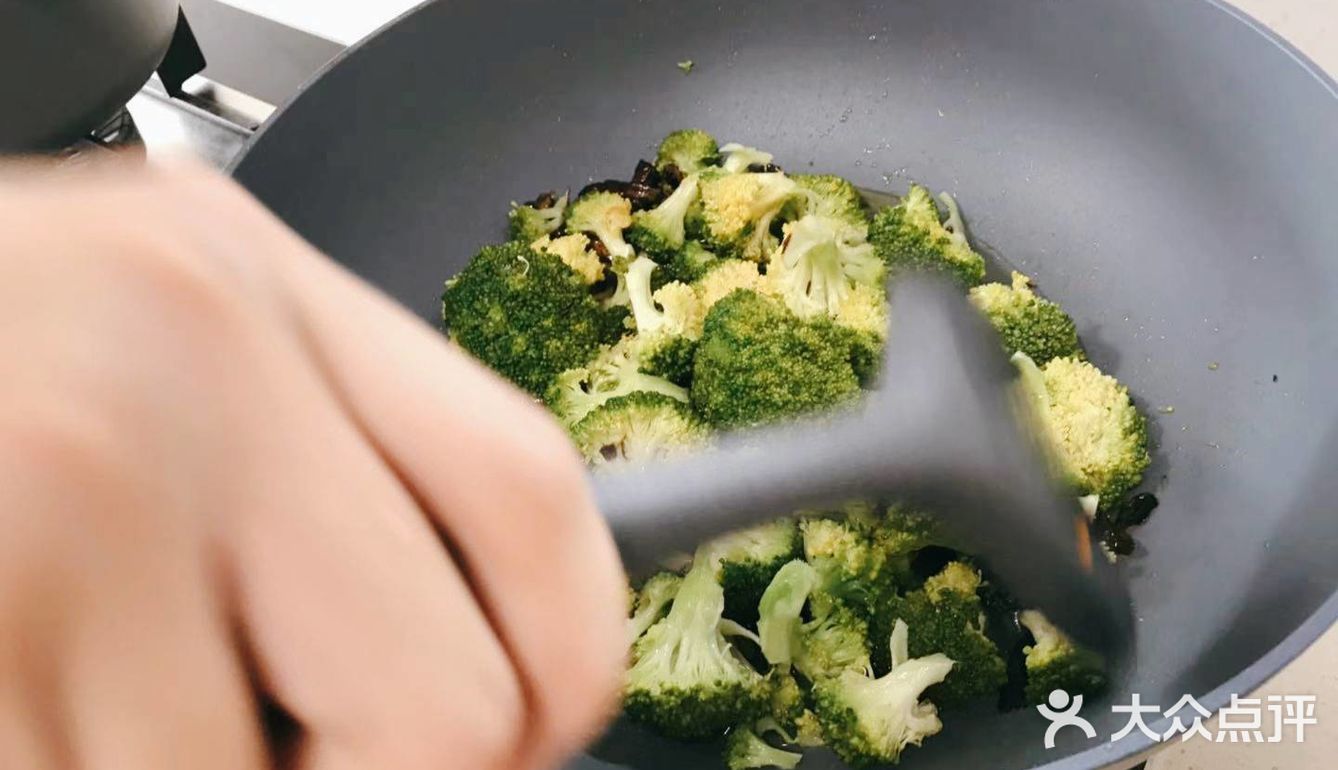 鸡枞菌炒西兰花