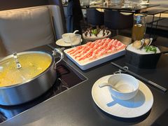 -鲜入唯煮·港式海鲜牛肉火锅(金宝街店)