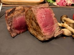 -恰餐厅及酒吧 CHAR Bar & Grill (北京丽都皇冠假日店)