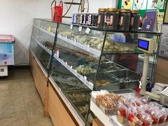 -光明牛奶棚(南泉店)