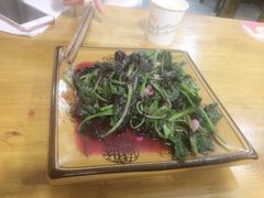 -燕兵眉州肥肠鱼饭店