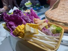 -花菇朵·云山雀 ll 野生菌锅·野果酸汤·精品滇菜(万柳店)