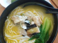-三千粉牛肉米粉(来客茂店)