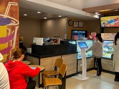 -85度C(生甜甜圈研究工坊·上海松江人民北路店)
