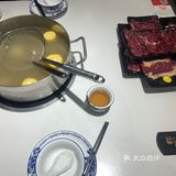 牛肉火锅# 我们今晚又来了吃货的我们，去哪里都是吃