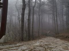-罗田薄刀峰风景区