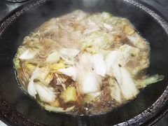-粘豆包柴火铁锅炖