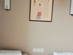 -裕和堂中医推拿艾灸(太古汇臻品店)