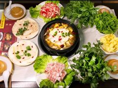 -凤膳轩·天麻土鸡汤滋补火锅(大明宫西店)