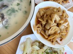 -美顺香食府鱼头老店(雪野湖店)