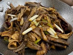 -鲁南仔·滕州炒鸡(经三路店)