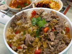 酸菜黄牛肉饭-胖媳妇烧洋芋(螺峰街总店)