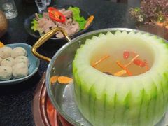 -得意咚瓜·顺德鱼生·冬瓜火锅(深圳首店)