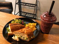 -HELLO 27 意面·沙拉·帕尼尼