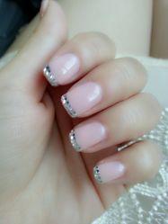 优雅名媛范儿-艾妃罗高科美肤美甲美睫健康管理