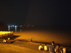 -巴陵广场