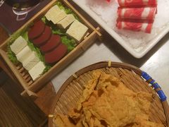 -尚尚仙·酸汤猪手·猪肚鸡火锅(华联万柳购物中心店)