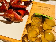 烤乳鸽-汤城小厨•粤菜•靓汤(苏州街店)