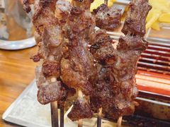 -哈尔滨小酒馆·鲜肉现穿自助烧烤(康新花园店)