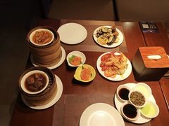 -爱乐国际温泉水疗会