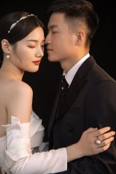 点击看大图 -挪娅婚纱摄影皇家会所