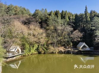 那么山水谷餐厅绝对是一个不容错过的好去处。山谷餐厅