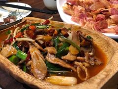 -老滇山寨•云南特色菜•地方菜•民族风情歌舞表演(金碧店)