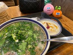 -云阿蛮云南生烫牛肉米线(奉贤路店)