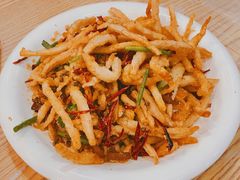 -江城燕子大排档(江汉路步行街店)