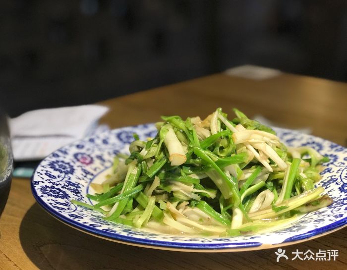 吴越荣记土灶(娄门店)-清炒水芹-菜-清炒水芹图片-苏州美食-大众点评