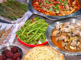 今天要大曝光一家超赞的烧烤店——虾互联!