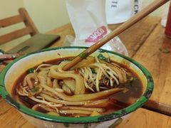 -拈签一笑黄牛肉辣卤串串