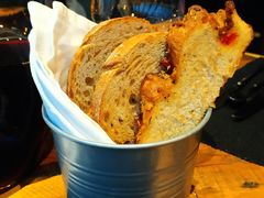 Fuel法式黄油餐前包-AZUL by FUEL蓝色·法式酒馆(琶醍店)