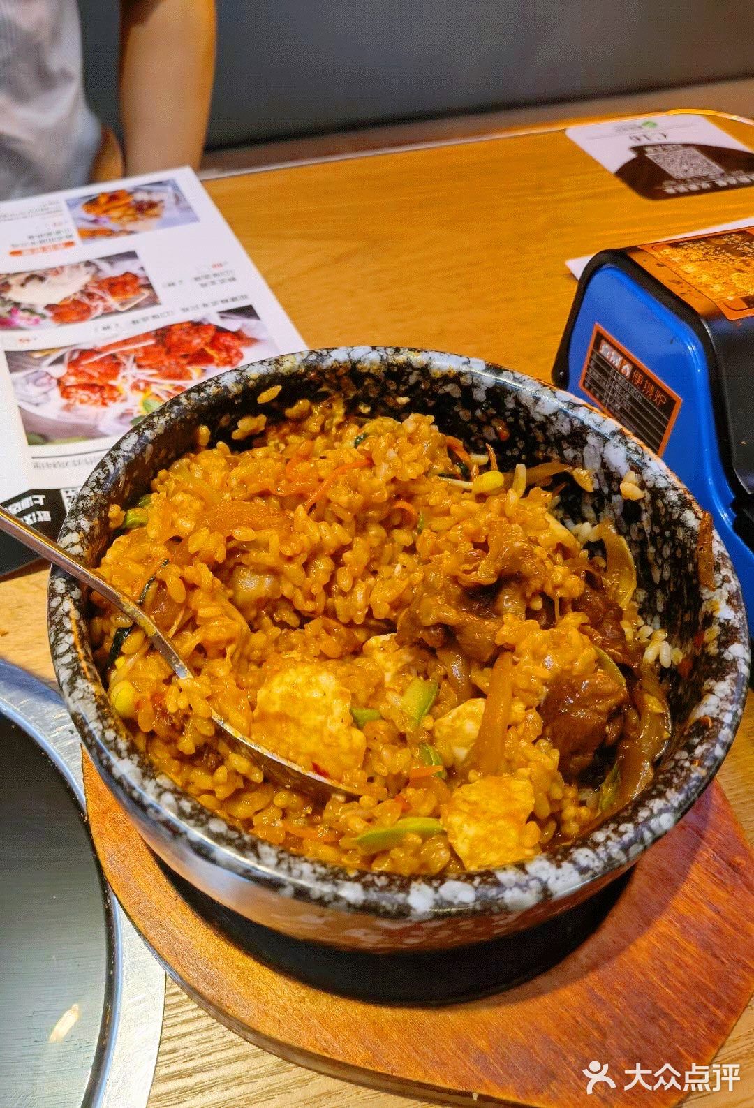 上海最🔥的韩料店来武汉了！韩国街No.1炸鸡绝绝子！