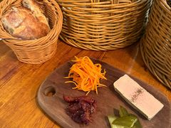 -羽深肉铺 Steak & Wine