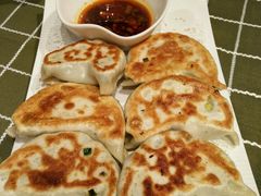 锅贴-巴扎美食·新疆菜·西域歌舞表演餐厅(新疆大厦店)
