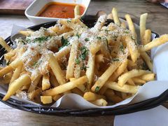 -植物园哈利亚餐厅