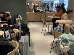 -星巴克(浦东机场T2到达店)
