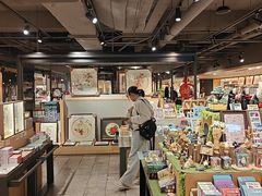 -猫的天空之城概念书店(苏州诚品店)