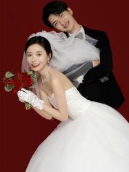-纪梵希旅拍婚纱摄影(大连总店)
