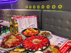-钳小柒·小龙虾蓝龙王烧烤夜宵(长寿路店)